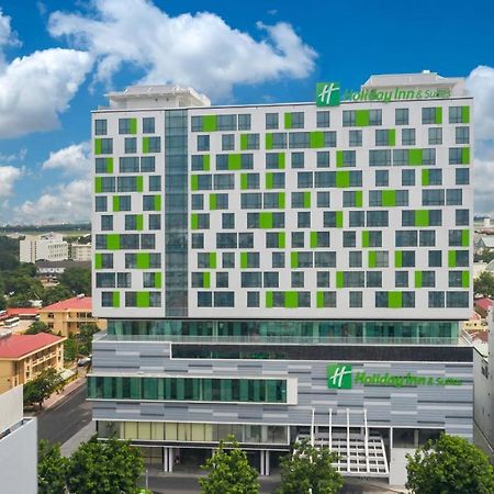 Holiday Inn & Suites Saigon Airport By Ihg Хошимин Экстерьер фото